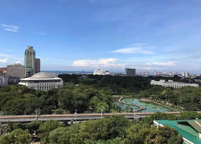 Apartamento Torre Demanila Taftavenue Kingbed1bedroombalcony 65inchestv Rooftop Viewing Lunetapark Manilaocean Manilabay Us Embassy Manila